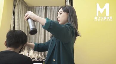 【国产】麻豆传媒作品 性感的继母 精彩免费播放